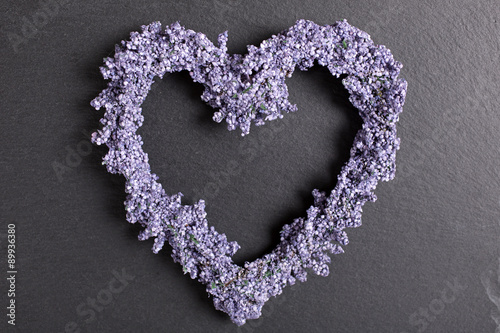 Fototapeta Naklejka Na Ścianę i Meble -  Fresh lavender in a heart shape design