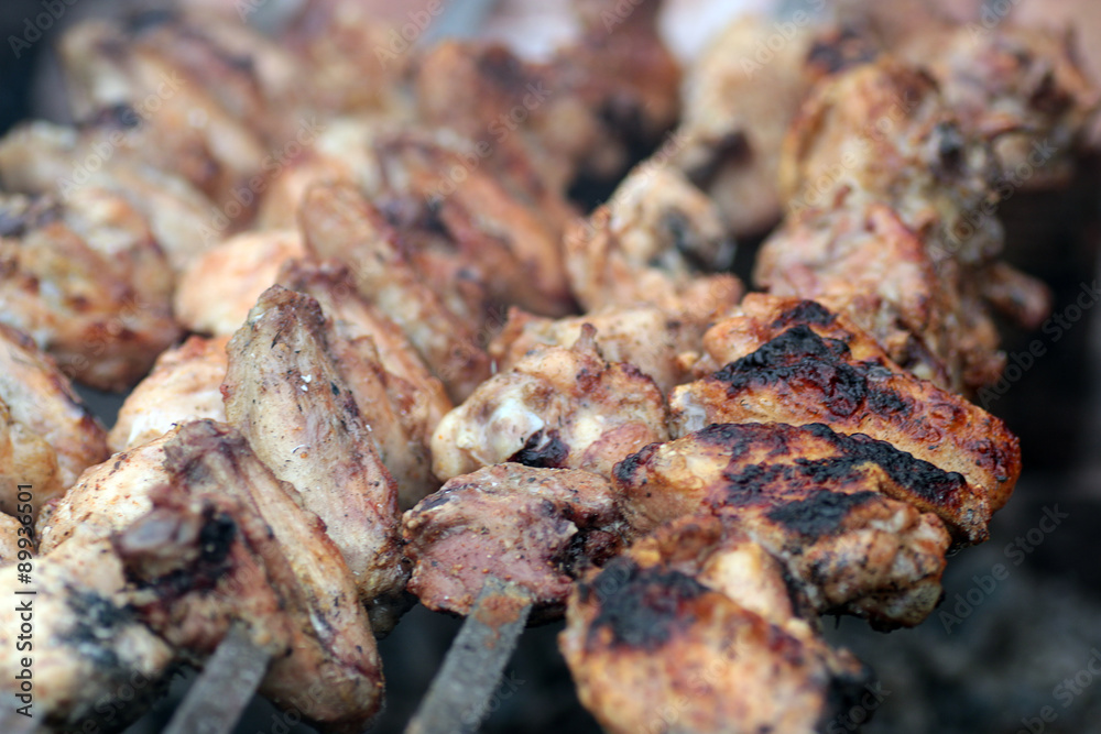 Chicken on the grill to cook Chicken on the grill to cook