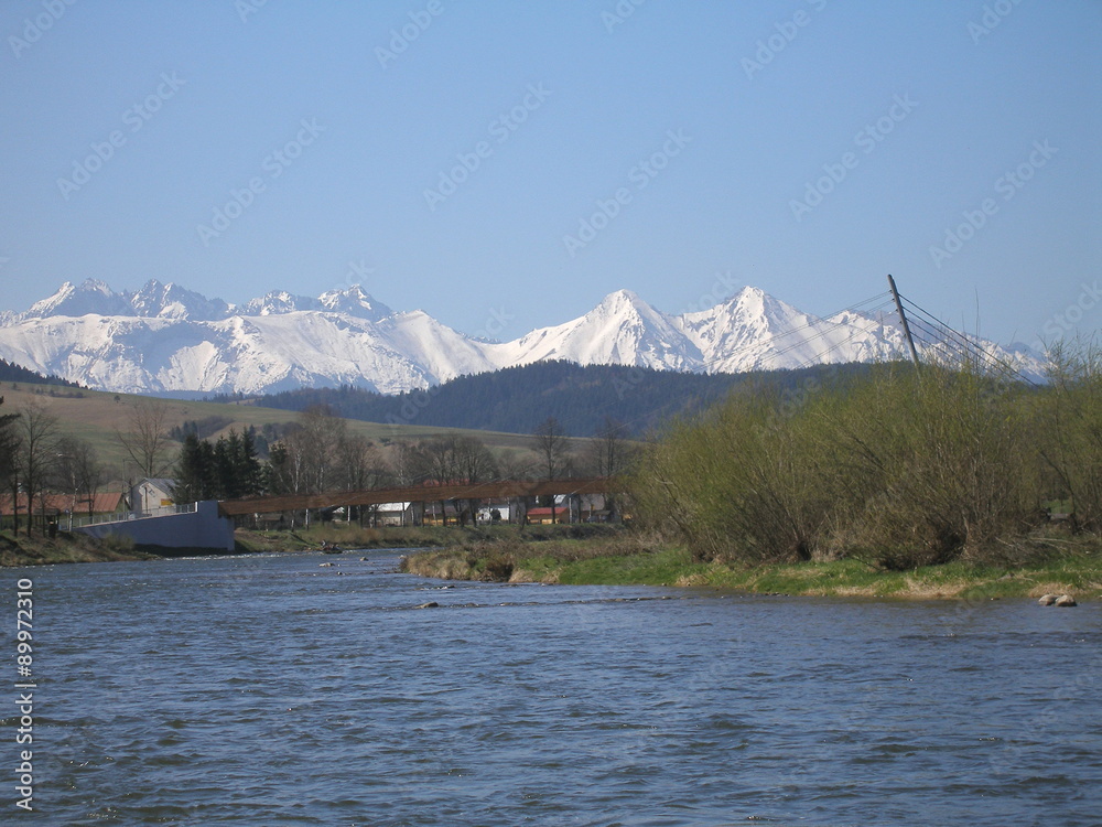 Dunajec i widok na dalekie Tatry
