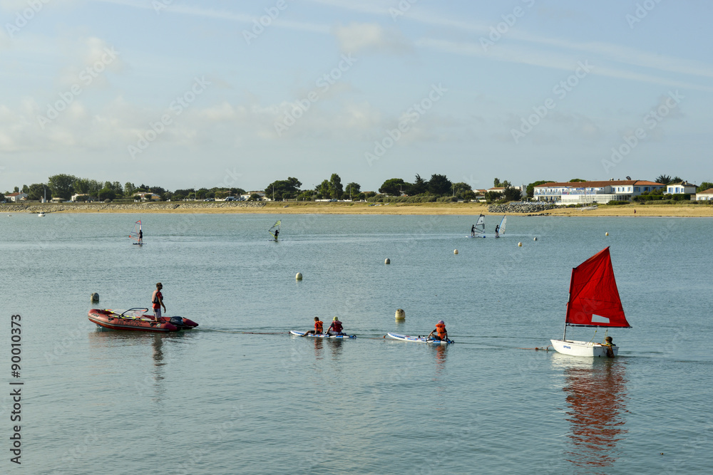 Obraz premium plage, bateau optimiste, Saint Denis d'Oléron, Ile d'Oléron, Charente Maritime, 17