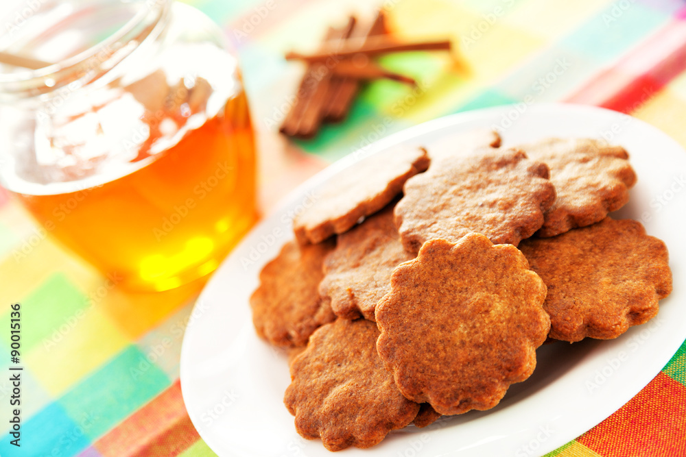 Honey cookies with cinnamon Honey cookies with cinnamon
