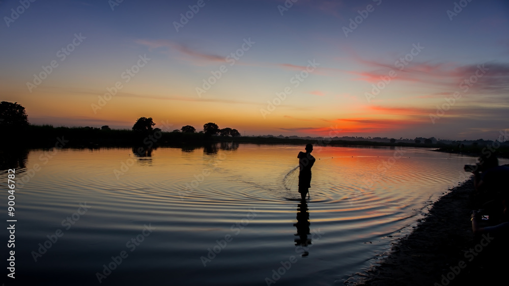 Fototapeta premium Sunset from bagan myanmar. The light is dim but the hungry still strong.