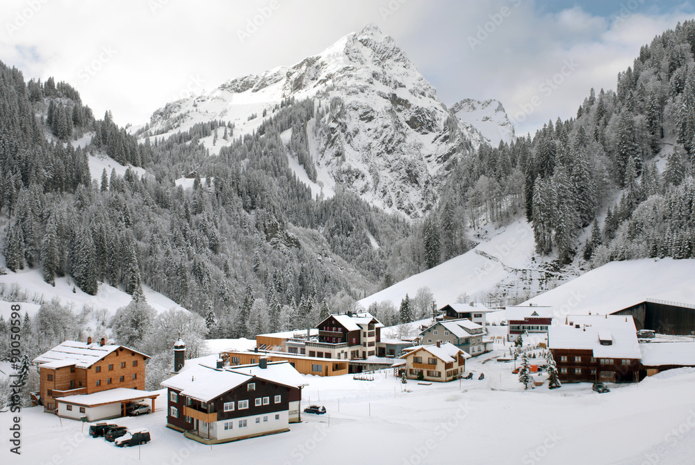Naklejka premium Alpine Village, Austria
