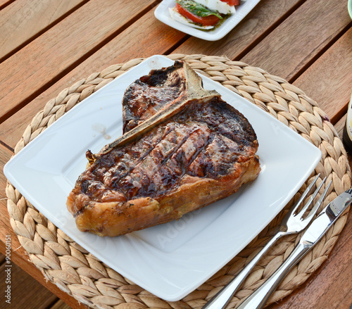 Steak, T-Bone photo