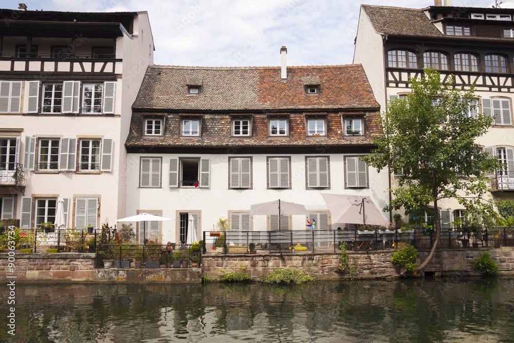 Fototapeta premium Streetview in Strasbourg by the River