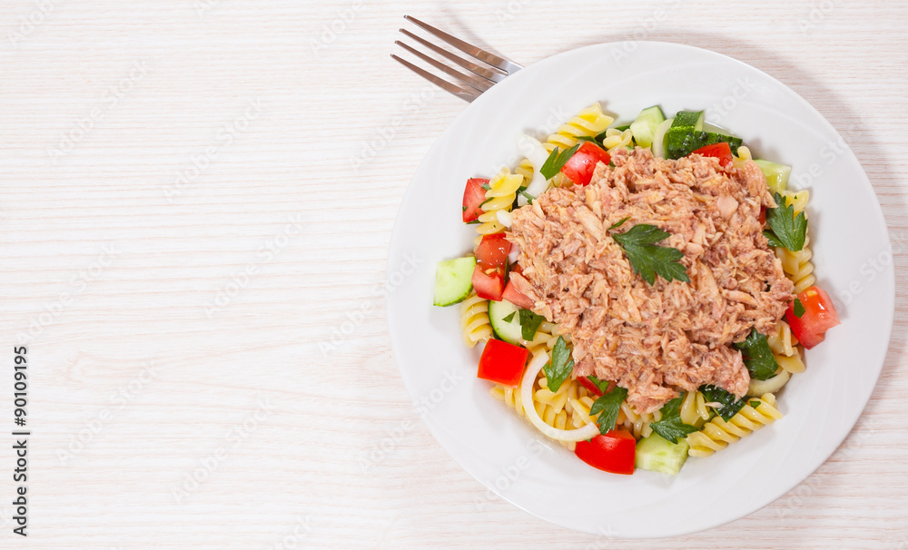pasta salad with tuna and vegetables pasta salad with tuna and vegetables