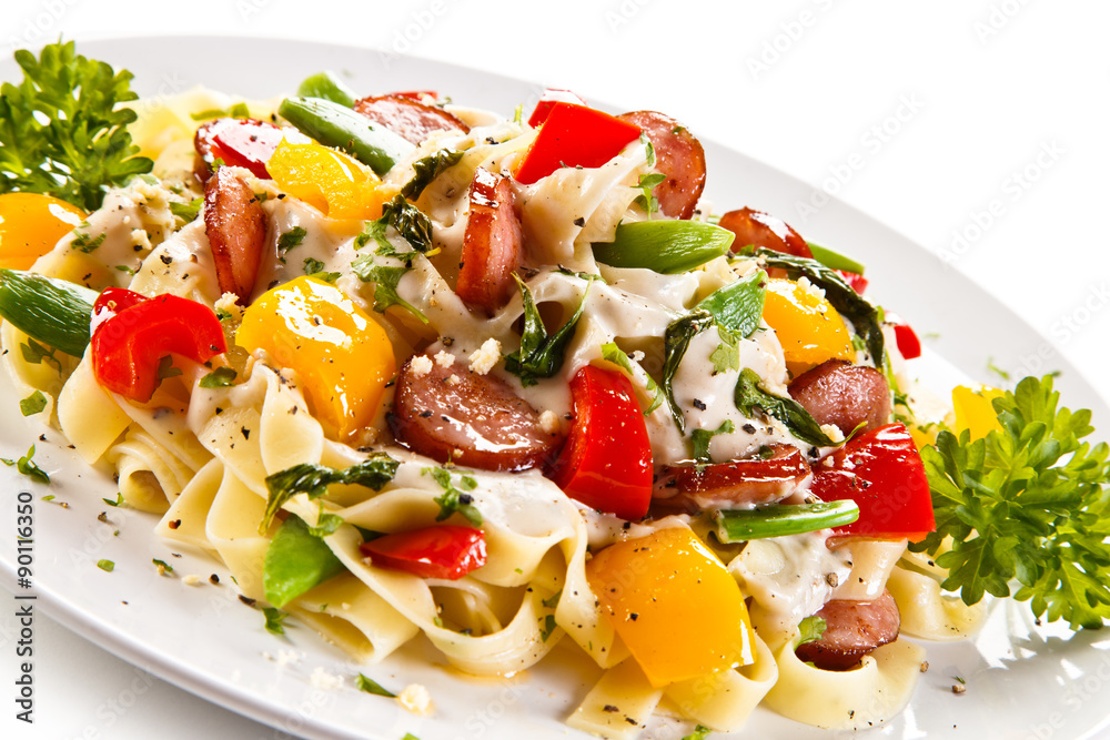 Pasta with sausages and vegetables