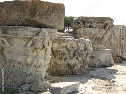 Fotografie Corinthian Column Capitals at Carthage Tunisia