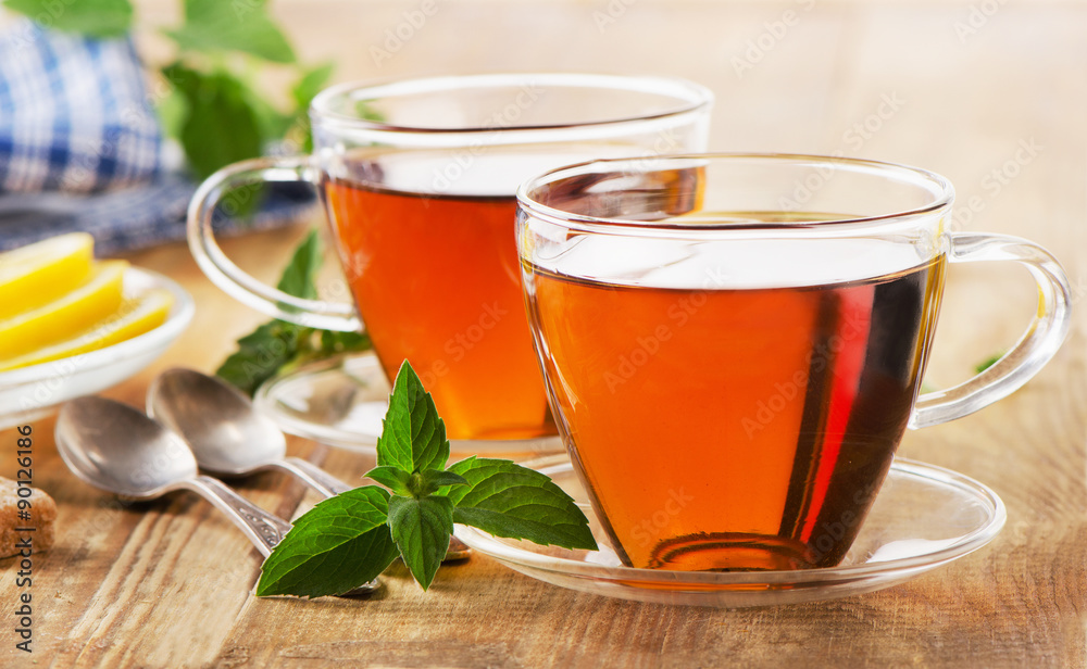 Cups of tea with mint Cups of tea with mint