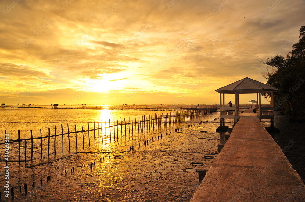 Obraz premium Seaside Landscape at Sunrise