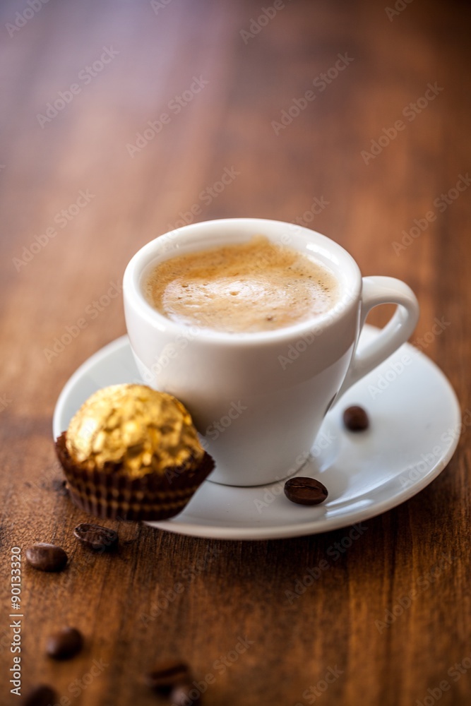 Espresso. Espresso.