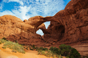 Fotobehang Natuurpark Double Arch in Arches nationaal park  © The Outdoor Kids