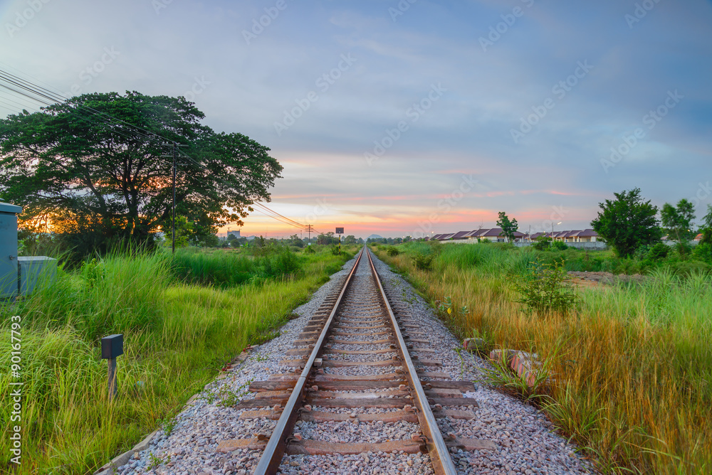 Obraz premium Railroad at sunset