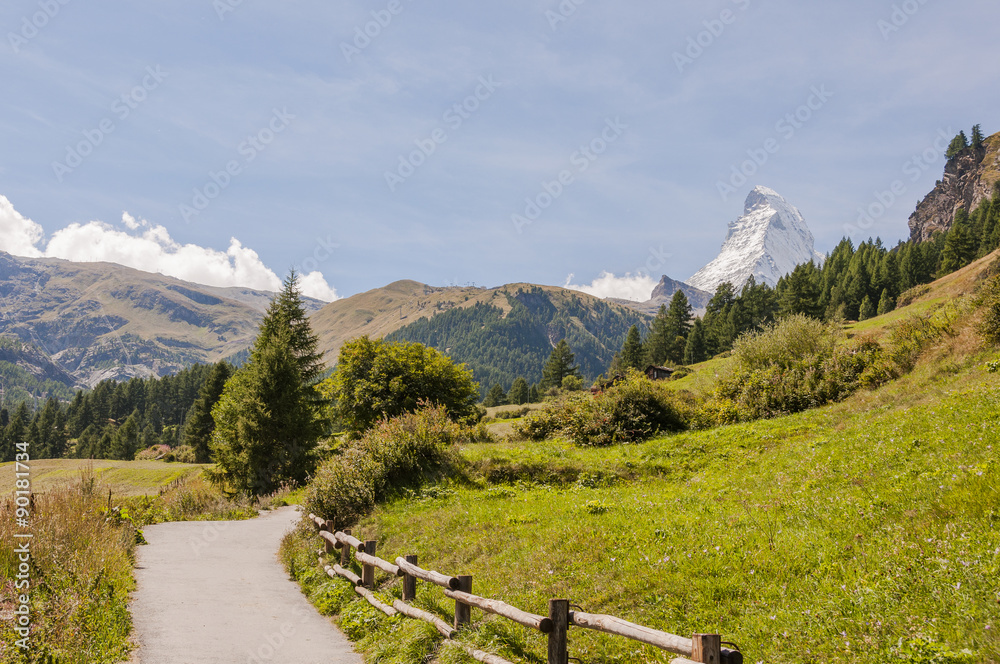 Zermatt, Dorf, Bergdorf, Walliser Dorf, Alpen, Schweizer Berge, Wanderweg, Furi, Zmutt, Blatten, Schwarzsee, Wallis, Sommer, Schweiz