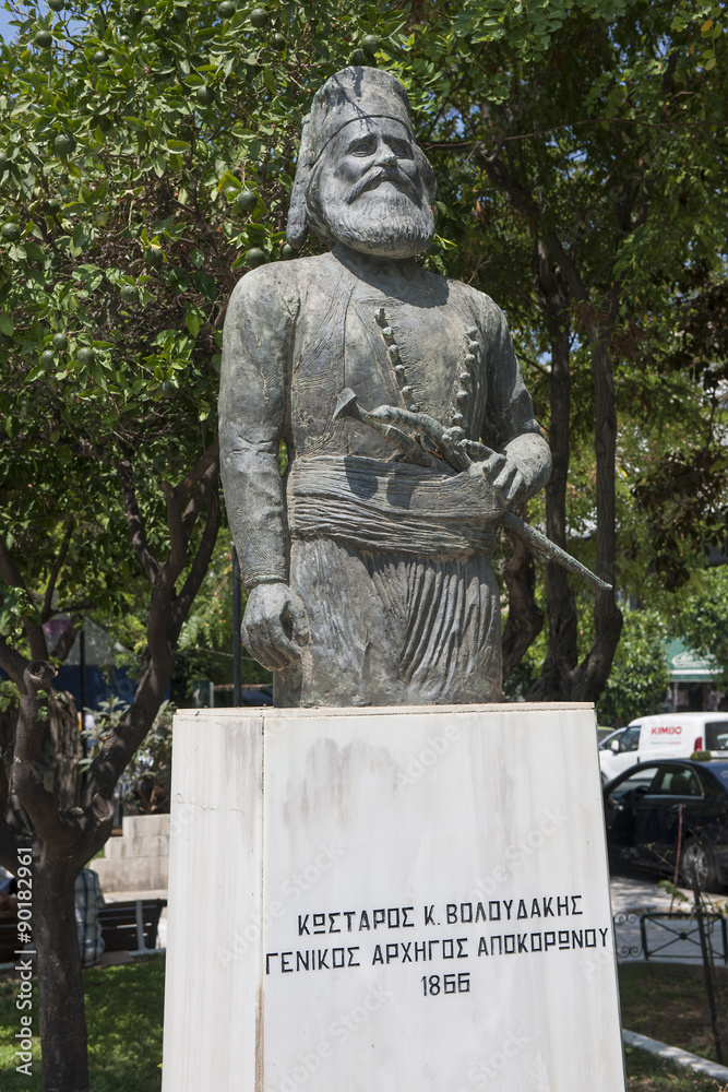 Obraz premium Denkmal für Kostaros Boludakis im Park 