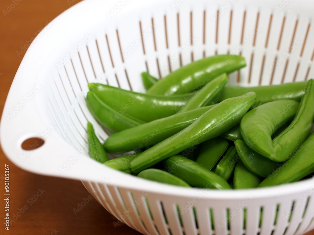 茹でたスナップエンドウ