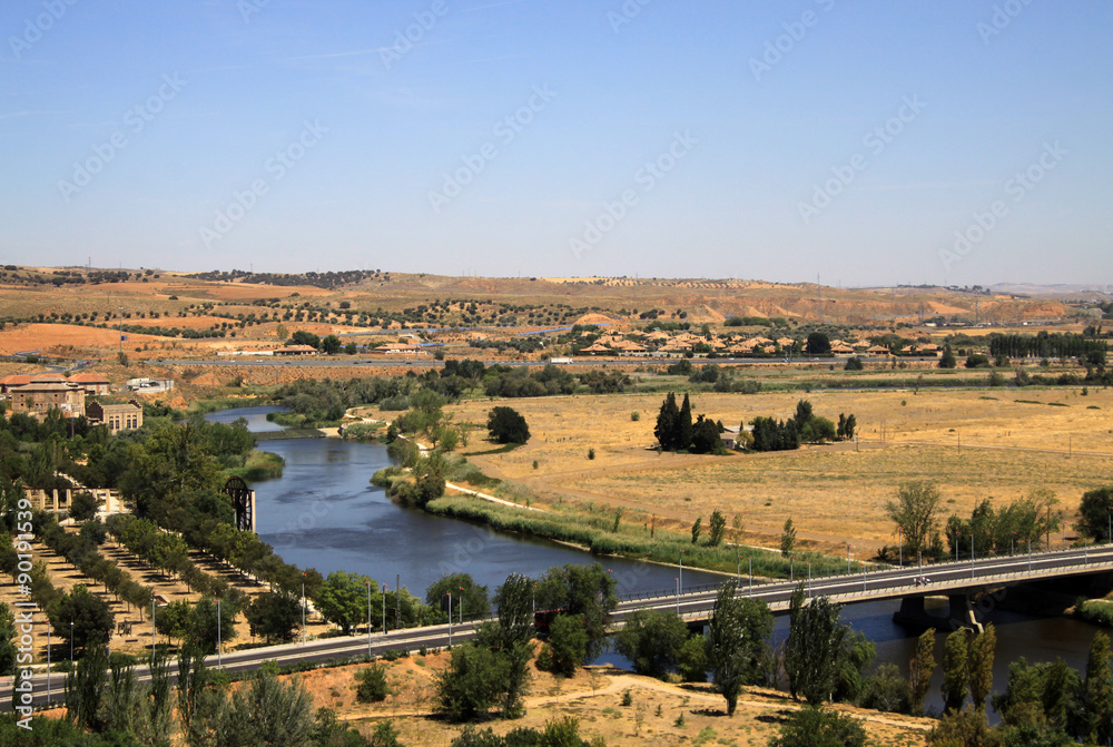 Obraz premium Tagus river in Toledo, Spain