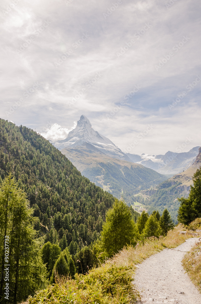 Zermatt, Dorf, Walliser Dorf, Alpen, Matterhorn, Schweizer Berge, Findeln, Schlucht, Findelschlucht, Wanderferien, Wallis, Sommer, Schweiz