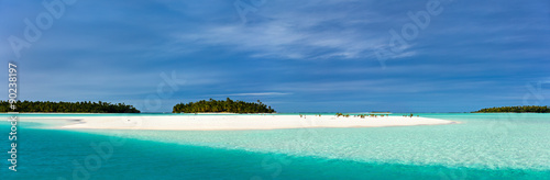 Fototapeta Naklejka Na Ścianę i Meble -  Stunning tropical lagoon and exotic islands in Pacific