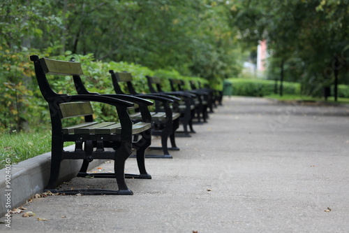 a row of benches © dkhanin