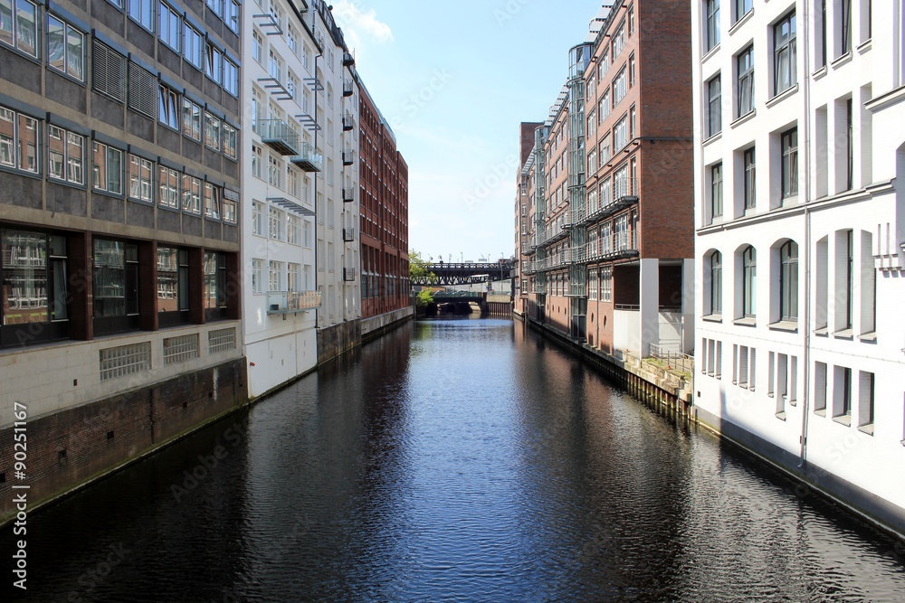 Naklejka premium Hamburg Kanal