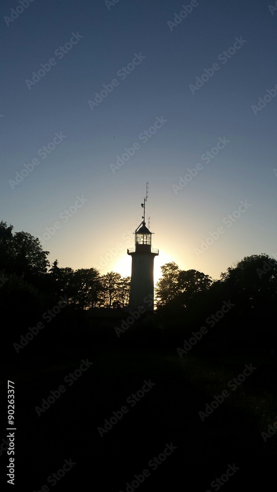 Leuchtturm bei Sonnenuntergang