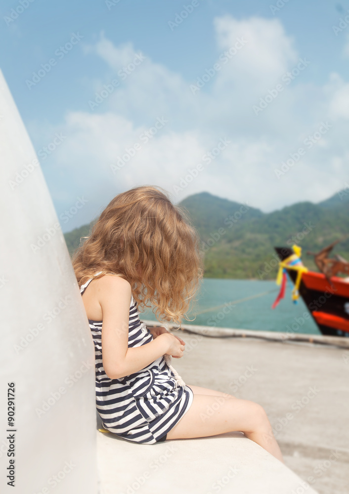 the little girl and the boat