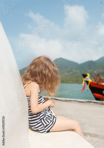 the little girl and the boat