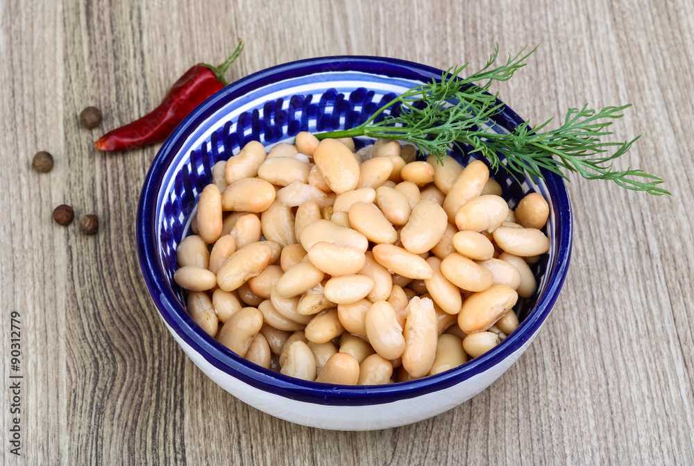 White canned beans White canned beans