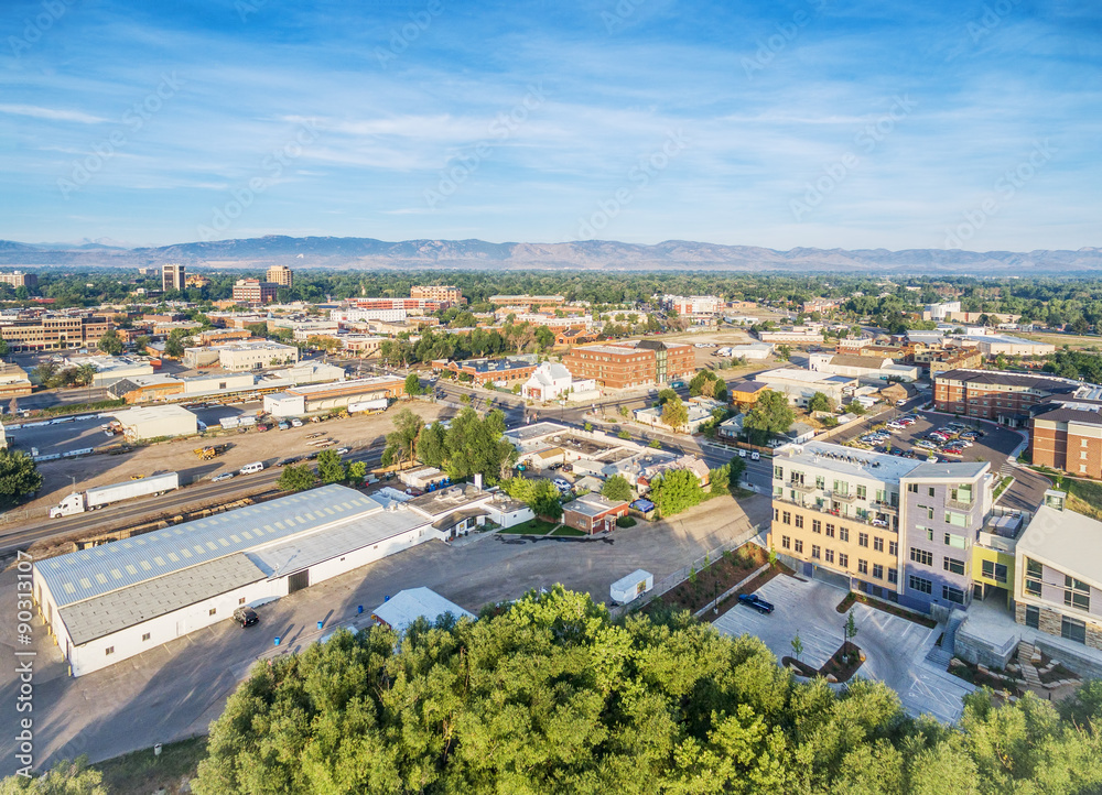 Naklejka premium Fort Collins downtown aerial view