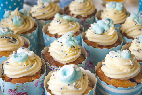 Baby shower cupcakes