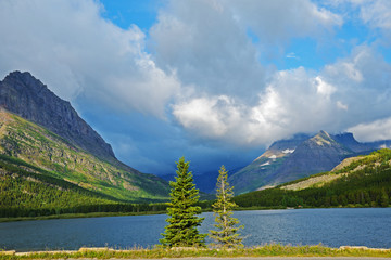 Fotobehang Natuurpark Bergmeer in Glacier nationaal park  © bettys4240