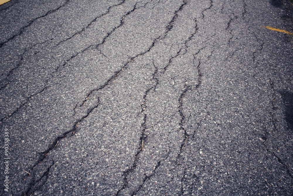 Obraz premium Cracks on the road