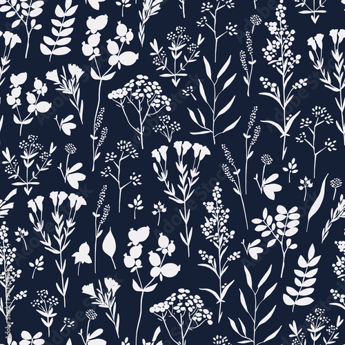 Seamless hand-drawn floral ...