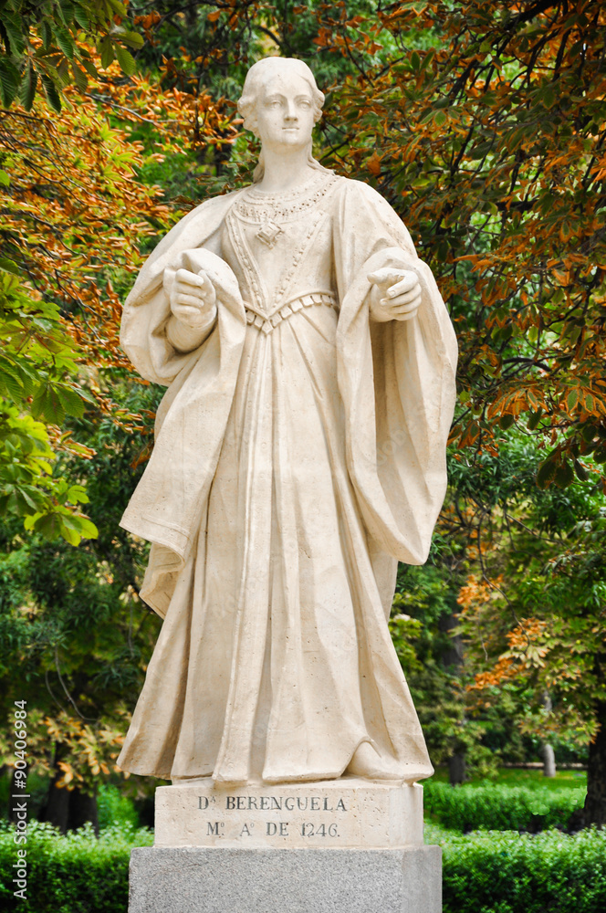 Paseo de las Estatuas del Retiro, Madrid, Doña Berenguela Paseo de las Estatuas del Retiro, Madrid, Doña Berenguela