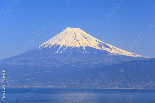 出逢い岬から望む富士山　静岡県沼津市