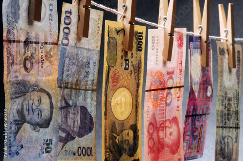 Bild auf Leinwand 돈세탁  資金洗浄 काले धन को वैध बनाना  मनी लॉन्डरिंग 洗錢 การฟอกเงิน