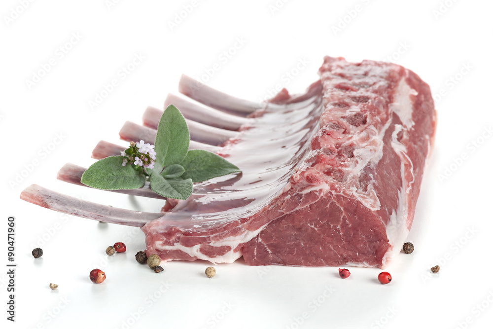 Rohes Lammfleisch mit Knochen freigestellt Stock Photo | Adobe Stock