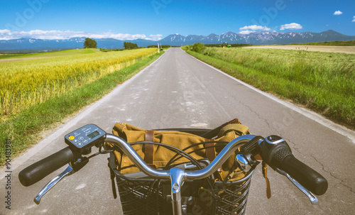 Biei Patchwork road cycling tour through the hils and barley field
