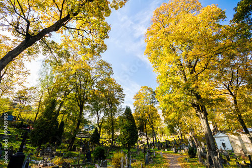 Famous old Rasu cemetery in Vilnius, Lithuania © Taigi