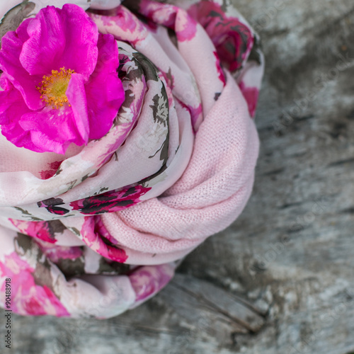 Wallpaper Mural women scarf Torontodigital.ca