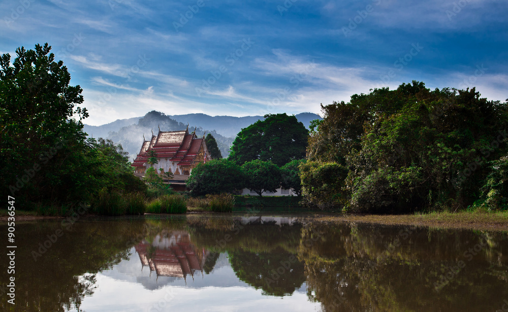 Obraz premium Small Buddha temple in the forest. Thailand