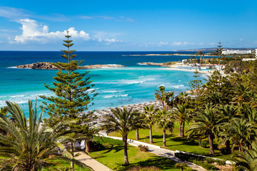Fotobehang Cyprus Zeezicht over de Cypriotische kust  © prescott09
