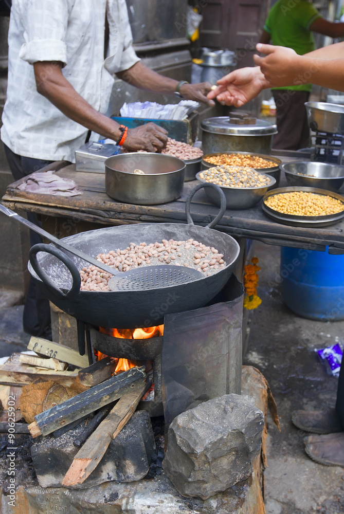 Streets of Bombay (MUMBAI, INDIA) Traditional street food Stock Photo