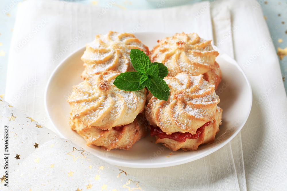 Jam sandwich cookies Jam sandwich cookies