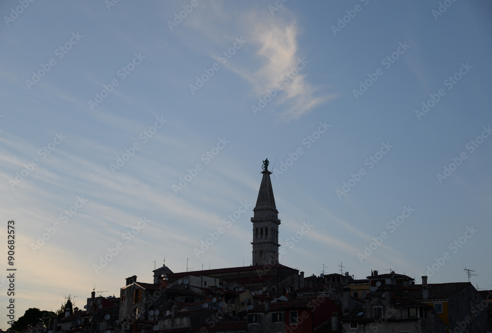 Kirche von Rovinj, abends Kirche von Rovinj, abends