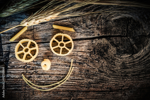 Happy pasta - no OGM © Silvano Rebai