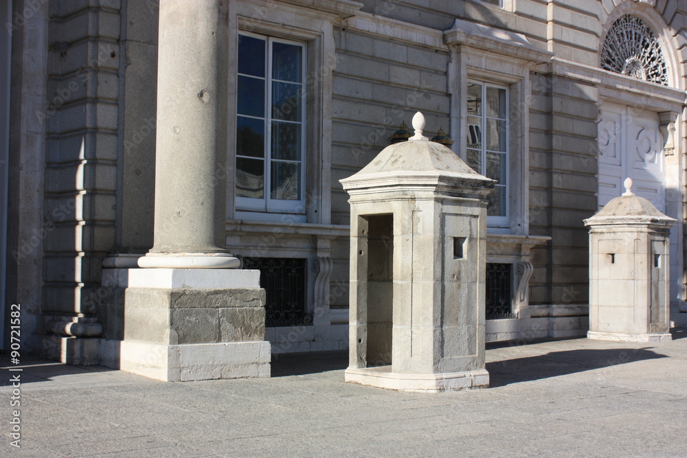 Fototapeta premium Garita de custodia en el Palacio Real de Madrid.