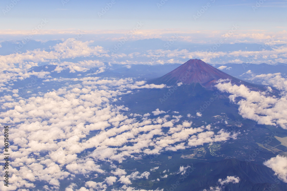 飛行機から見た夏の富士山