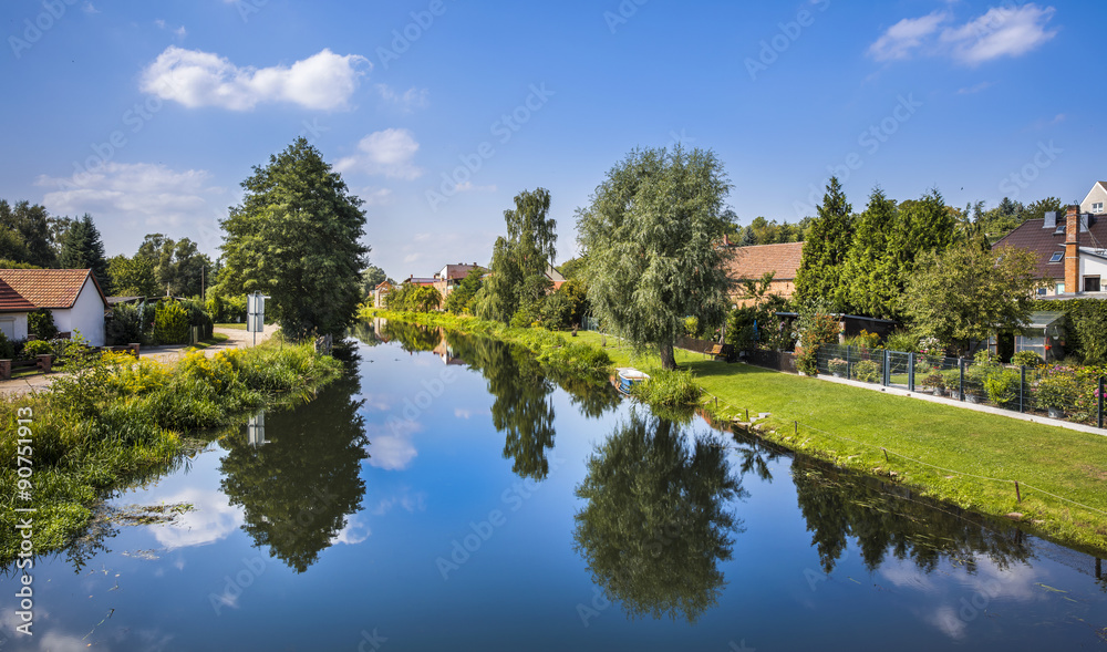 Obraz premium Flusslandschaft p1